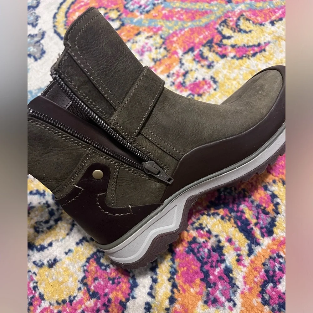 Merrell Dark Brown Winter Boots with Buckle